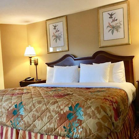 Scottish Inns Sturbridge Exterior foto