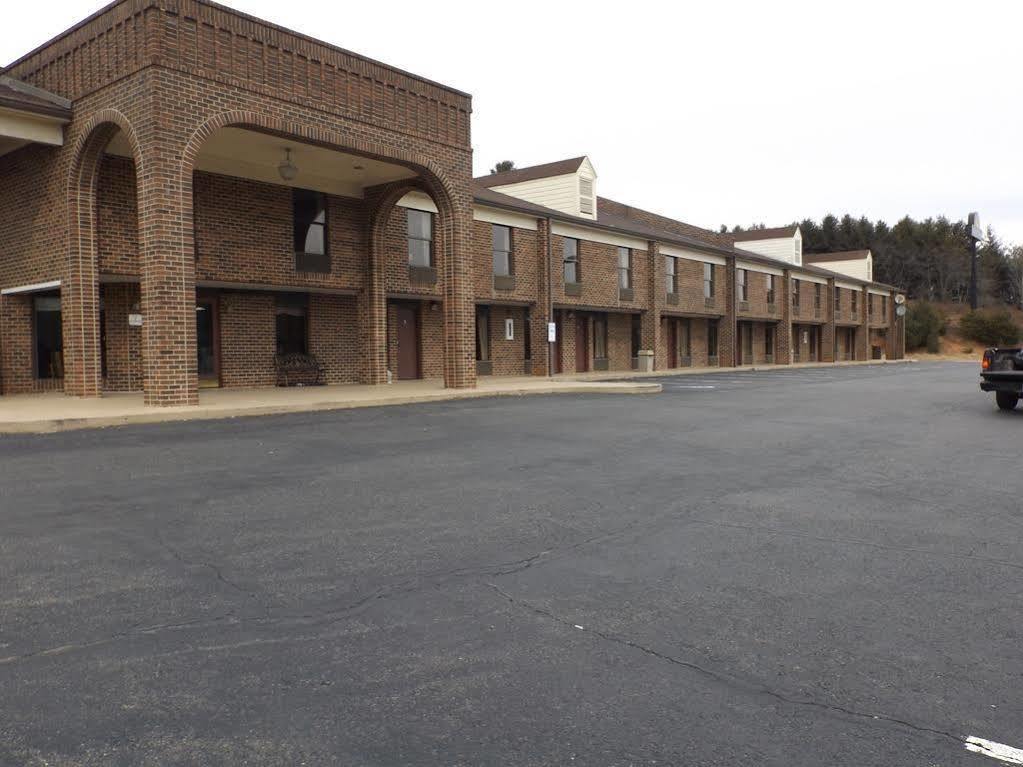 Scottish Inns Sturbridge Exterior foto